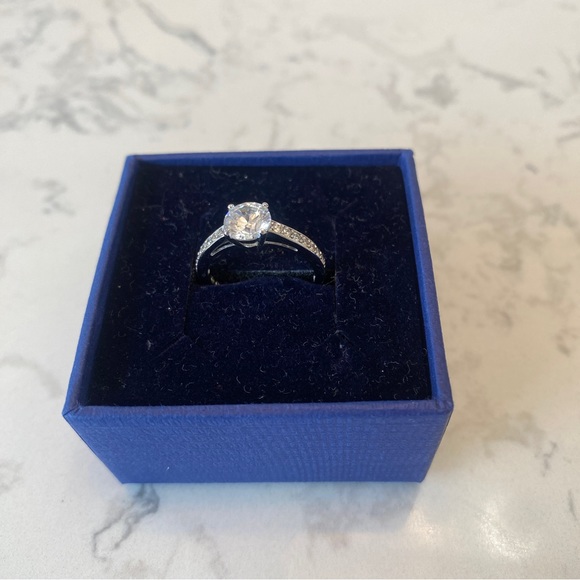 Swarovski’s Attract Ring, size 52. Round cut, Pavé, White, Rhodium plated. NIB - Picture 4 of 14